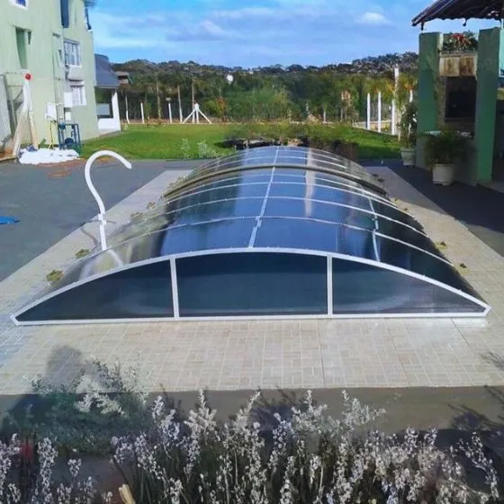 Cobertura Retrátil para Piscina em Salto SP Cobertura Retrátil para Piscina em Salto SP — Instalação em estacionamento