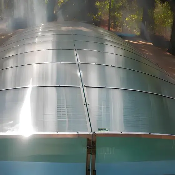 Cobertura Retrátil para Piscina em Salto SP Cobertura Retrátil para Piscina em Salto SP — Cobertura com calha lateral para escoamento