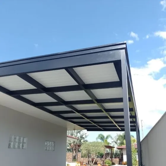 Pergotelha em Salto SP — Instalação em fachada comercial