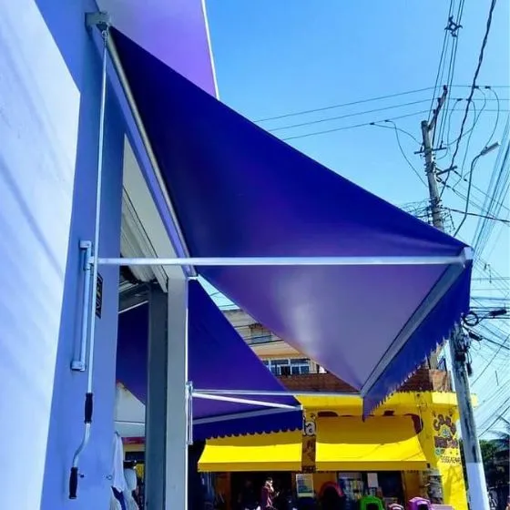 Toldo Cortina com Braços Laterais em Salto SP — Instalação em garagem residencial