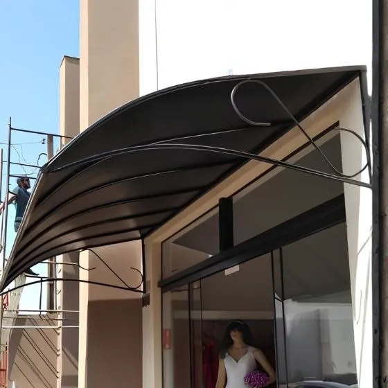 Toldo Fixo de Lona PVC em Salto SP Toldo Fixo de Lona PVC em Salto SP — Cobertura com estrutura metálica reforçada